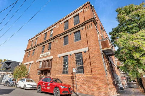 Rooftop Warehouse In Fitzroy - Darwin Holiday 2