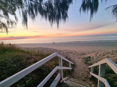 Rosalynda- Luxury Beachfront 3 BR Townhouse - Darwin Holiday 0