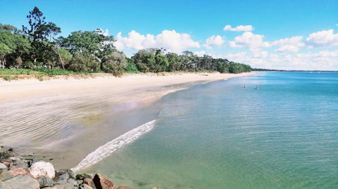 Rosalynda- Luxury Beachfront 3 BR Townhouse - Darwin Holiday 1