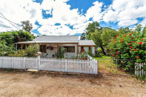 Rose Cottage Nannup - Darwin Holiday 0