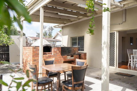 Rosebud Reset - A Beachside Group Getaway - Darwin Holiday 0
