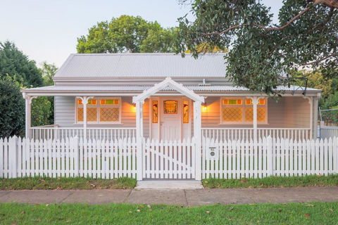 Rosemill Cottage - Mobility Friendly Accommodation Never Looked Better! - Darwin Holiday 3