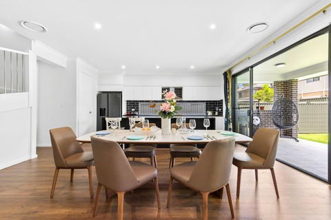 Rouse Hill Fancy 5bedrooms House - Darwin Holiday 0