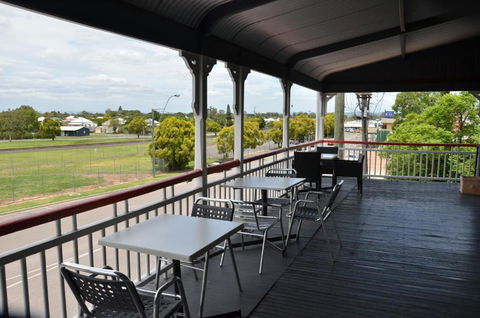Royal Gatton Hotel - Darwin Holiday 0