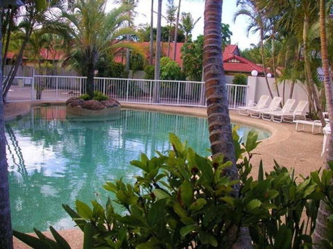 Runaway Bay Motor Inn - Darwin Holiday 1