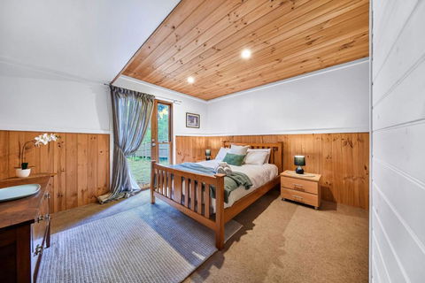 Rustic Treehouse - Aireys Inlet - Darwin Holiday 2