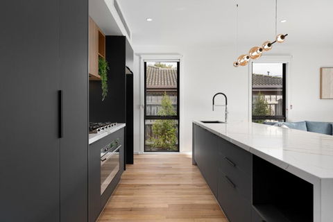 Rye LOCAL Luxe III - Darwin Holiday 1