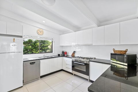 Sabia Beach House Vincentia - Darwin Holiday 1