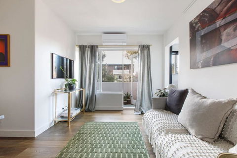 Sage Haven - Laidback St Kilda Beach Living - Darwin Holiday 1