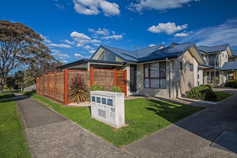 Sails On Chapel Cowes + WiFi - Darwin Holiday 3