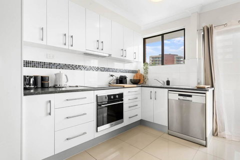 Salt & Sand - Walk To Forster Main Beach - Darwin Holiday 2