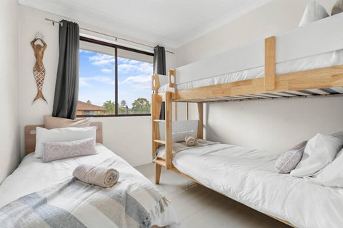 Salt & Sand - Walk To Forster Main Beach - Darwin Holiday 3