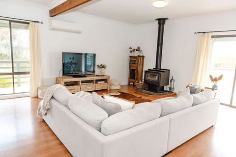 Salt Bush Cottage Peterborough - Darwin Holiday 0