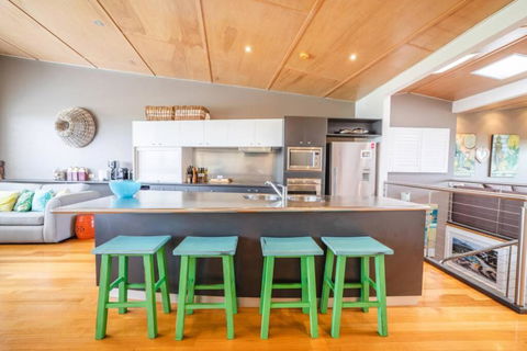 Saltwater 5 - Sleeps 8 - Close To Main Beach - Darwin Holiday 1