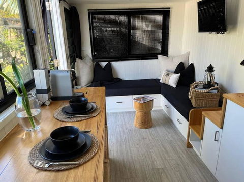 SALTY SOUL KIAMA - Tiny House By The Ocean - Darwin Holiday 0