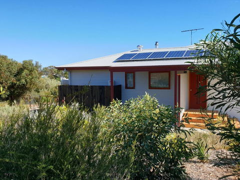 Samphire: Coorong Accommodation - Darwin Holiday 1