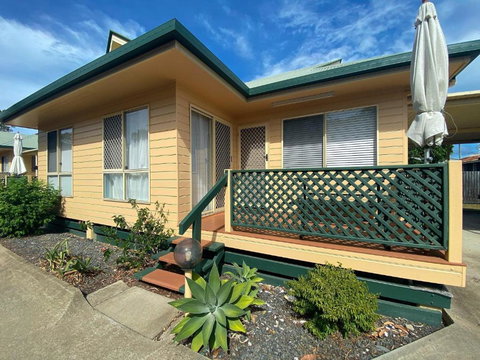 San Marco Villa 3 - Burrum Heads - Beachfront - 2BR - Pool - Darwin Holiday 0