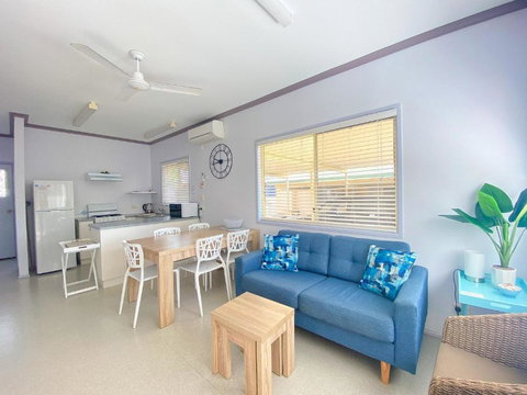 San Marco Villa 3 - Burrum Heads - Beachfront - 2BR - Pool - Darwin Holiday 3