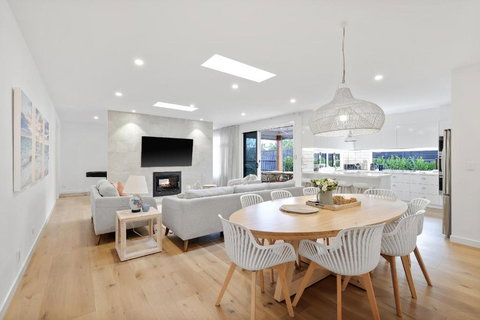 Sanctuary Of Hope By Ready Set Stay - Cowes - Darwin Holiday 2