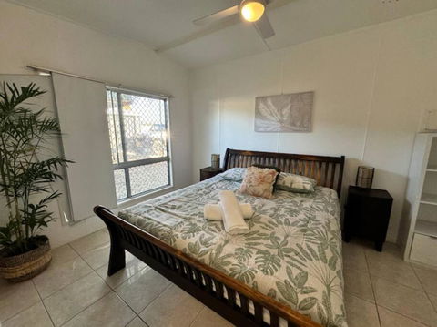 Sand Bars - Spacious, Beach, Pets - Darwin Holiday 0
