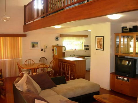 Sand Piper Cottage Rainbow Beach - Darwin Holiday 2