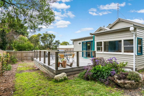 Sand Surf And Sunshine - Darwin Holiday 0