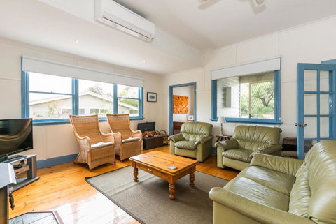 Sand Surf And Sunshine - Darwin Holiday 3