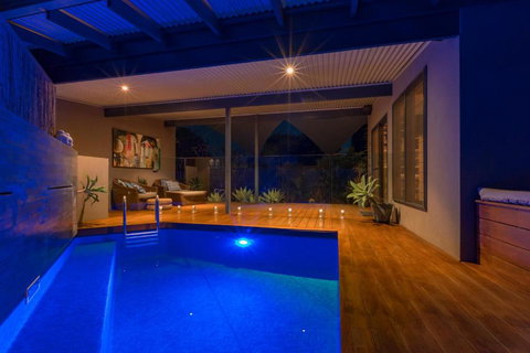 Salt The Studio - Darwin Holiday 0