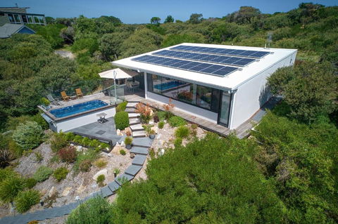 SALT Luxury Couples Villa - Darwin Holiday 0