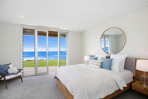 Royal Retreat Luxury Beachfront - Darwin Holiday 2