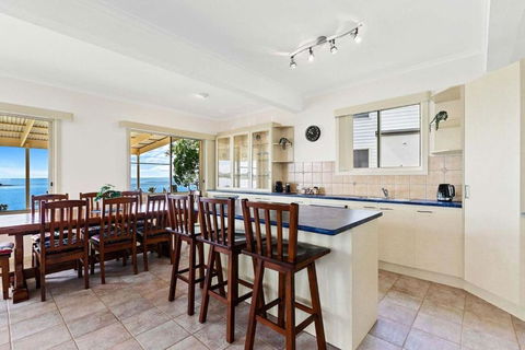 Sandbar On Moreton 5 Bedroom - Darwin Holiday 3