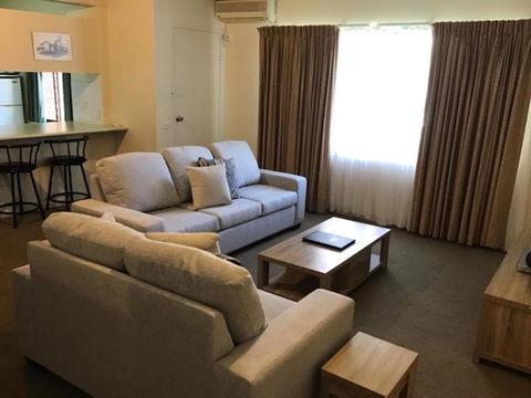 Sandcastles Holiday Apartments - Darwin Holiday 1
