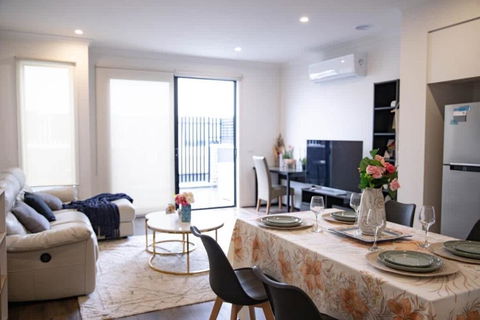 Sandford Estate - Luxury Living In Carrum Downs - Darwin Holiday 1