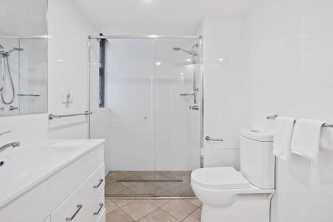 Sandown - Hosted By Burleigh Letting - Darwin Holiday 1