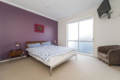 Sandpiper 5 - Close To Town And Beach - Darwin Holiday 2
