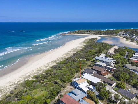 Sandpiper Beachfront House - Hastings Point - Darwin Holiday 2