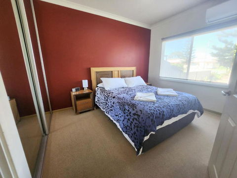 Sandpiper Escape - Darwin Holiday 2