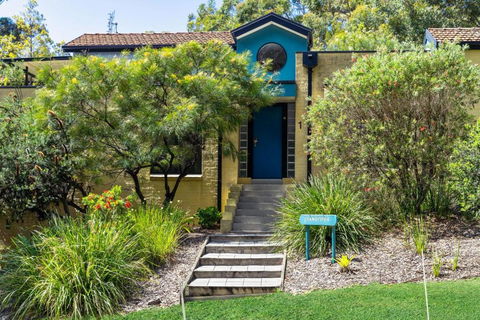 Sandpiper, Hyams Beach - Darwin Holiday 2