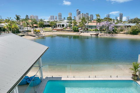 Sandy Cove - Darwin Holiday 2