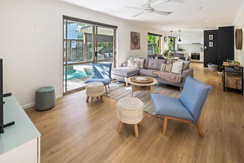 Sandy Dunes Retreat Pet-Friendly Wurtulla Home - Darwin Holiday 2