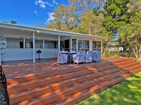 SANDY SHORES - Darwin Holiday 2