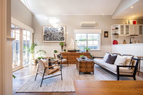 Sandy Village Retreat Heated Pool Bay Views - Darwin Holiday 3