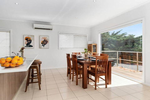 Seaford Beach Bay View & Pets - Darwin Holiday 3