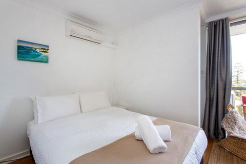 Seaside Studio Apartment - North Fremantle - Darwin Holiday 1