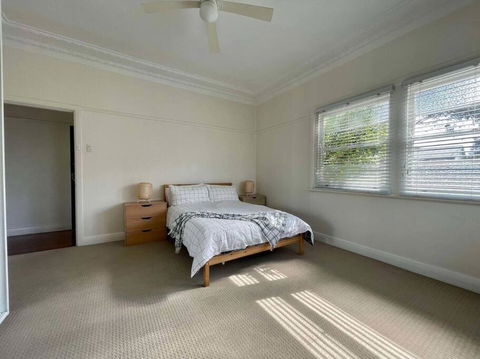 Serene Countryside Escape Spacious 3BR Retreat Near Wineries - Darwin Holiday 1