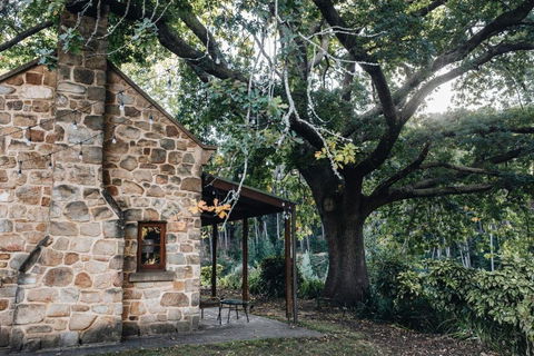 Secluded Stone Cottage Perfect For Couples Escape - Waterfalls - Darwin Holiday 1