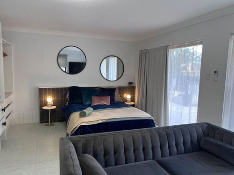 Sophisticated Spacious Self Contained Studio - Darwin Holiday 2