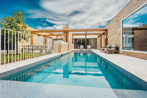 SORRENTO ViLLA HOLLYWOOD - Darwin Holiday 0