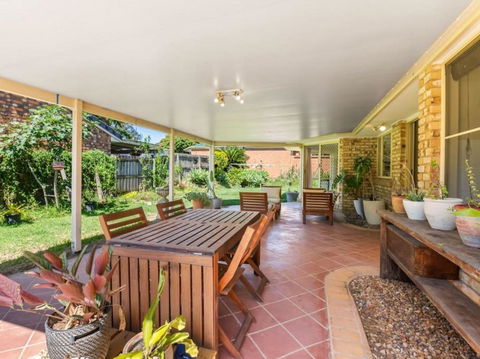 Spacious 4BR Family Retreat Near Mall At Forest Lake - Darwin Holiday 3