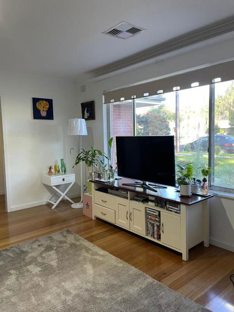 Spacious Beautiful Room - Darwin Holiday 3